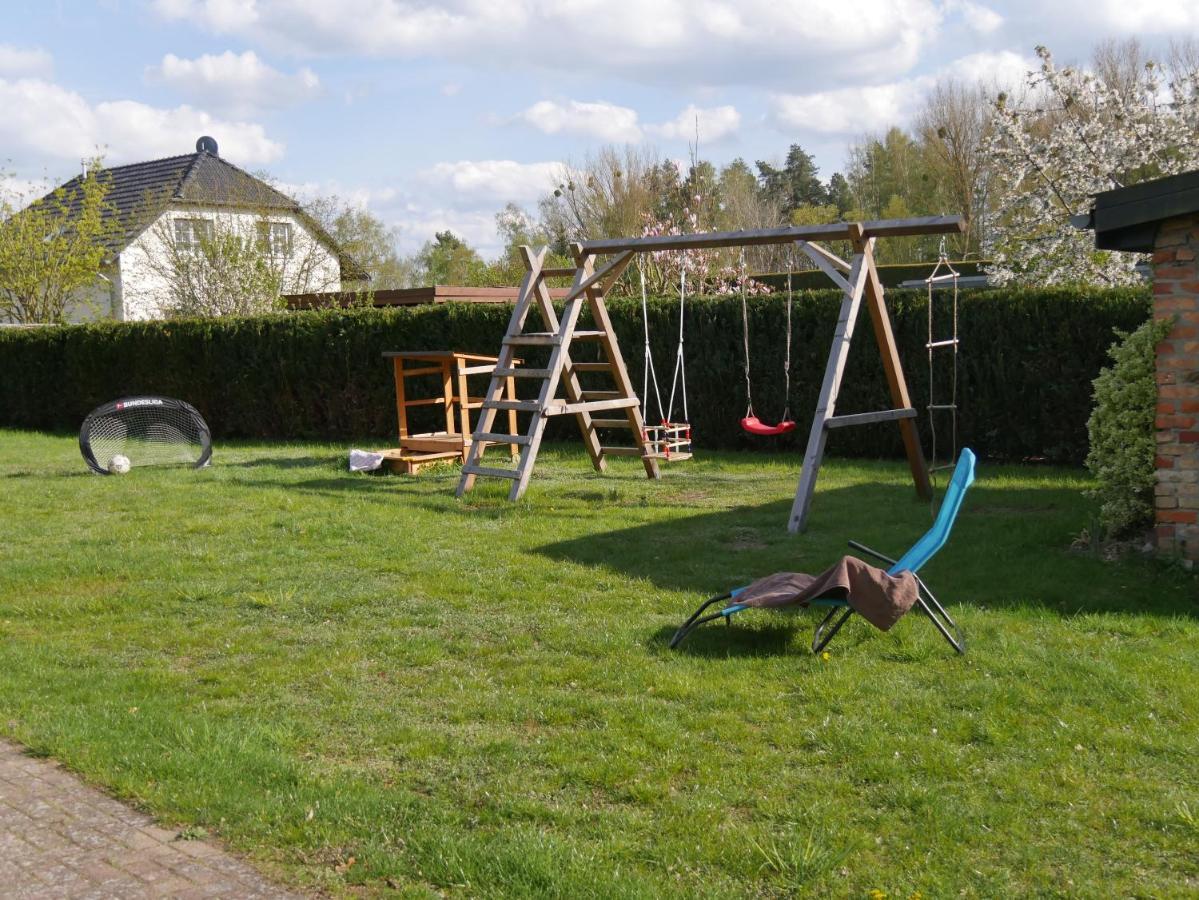 Lindenhof, Wohnung 1, Giebel Vipperow Luaran gambar