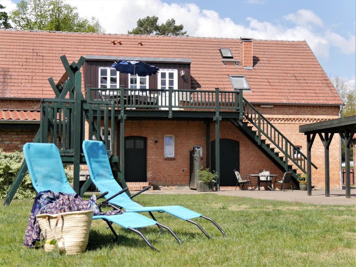 Lindenhof, Wohnung 1, Giebel Vipperow Luaran gambar